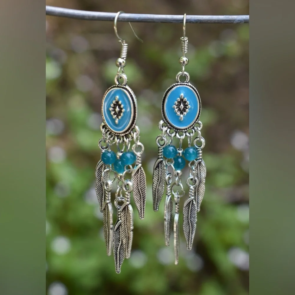 Earring bundle - Picture 2 of 2